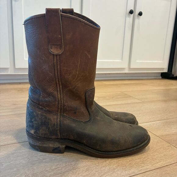 Red Wing Pecos Nailseat 686 Pull On Two Tone Leather Boot Size 8.5 D main image 6